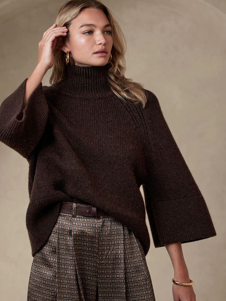 Firenze Flare-Sleeve Sweater | Banana Republic Flared Sleeve Sweater, Wedding Guest Outfit Fall, Flare Sleeve Sweater, Knit Texture, Clothing Outfits, Crochet Mini Dress, Work Wear Women, Fall 2022, Casual Winter Outfits