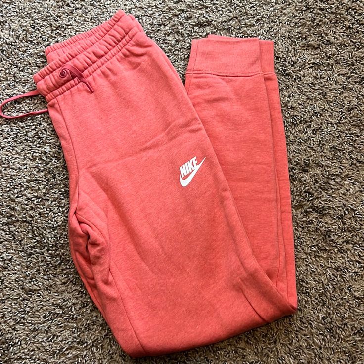 Never Worn Nike Sweats, Nike Pink, Nike Pants, Track Pants, Nike Women, Pant Jumpsuit, Pants For Women, Track, Nike