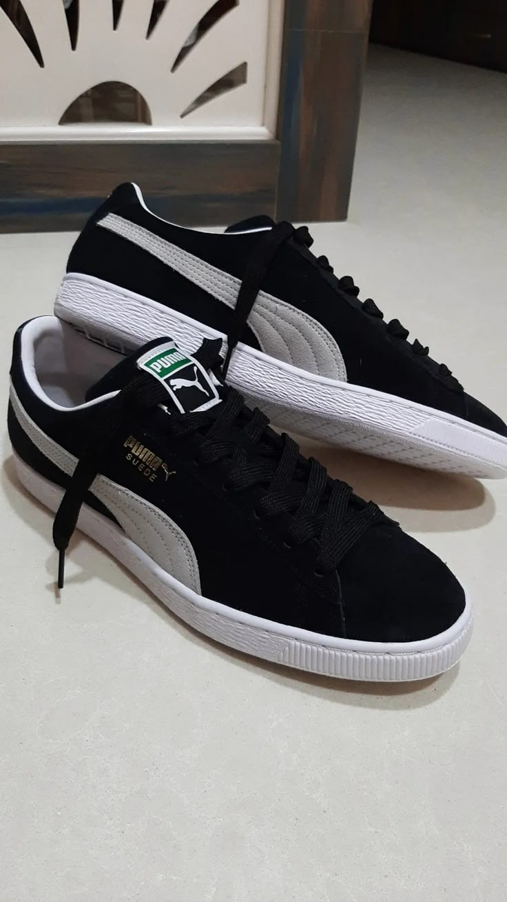 Black shoes, puma, suede, india, classic shoes, legacy shoes, '68, tommie smith, puma crack, puma suede, puma clyde Puma Suede Classic Outfit Men, Puma Classic Suede Outfit, Puma Suede Outfit Woman, Puma Suede Outfit Mens, Puma Samba, Black And White Outfit For Men, Puma Suede Outfit, Puma Sneakers For Men, Puma Suede Black