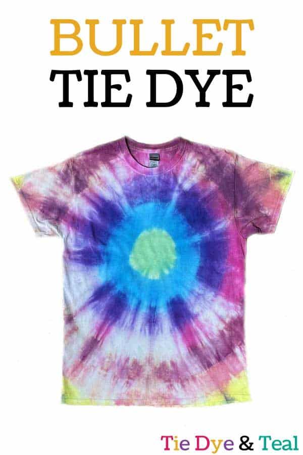 Bullet tie dye technique Bullseye Tie Dye, Bullet Designs, How To Tie Dye, Tie Dye Techniques, Tie Dye Colors, Tie Dye Shirts, Tie Dye Designs, Tie Dye Shirt, Plastic Sheets