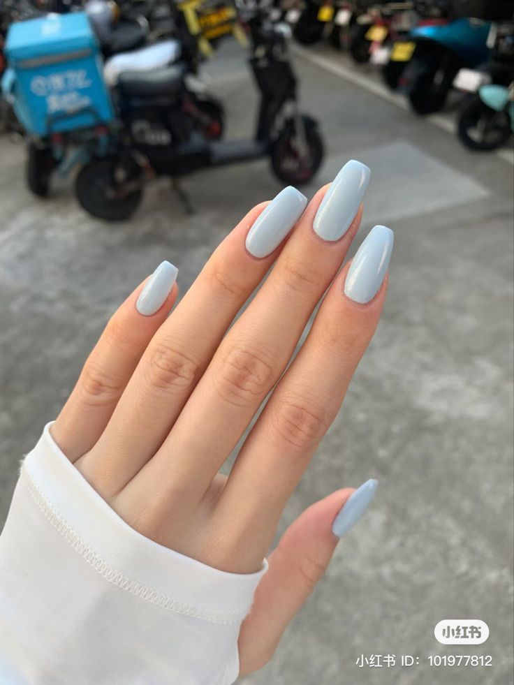 baby blue nails 2024 Blue Gel Nails, Light Blue Nails, Baby Blue Nails, Milky Nails, Desain Quilling, Blue Acrylic Nails, Basic Nails, Casual Nails, Blue Nail