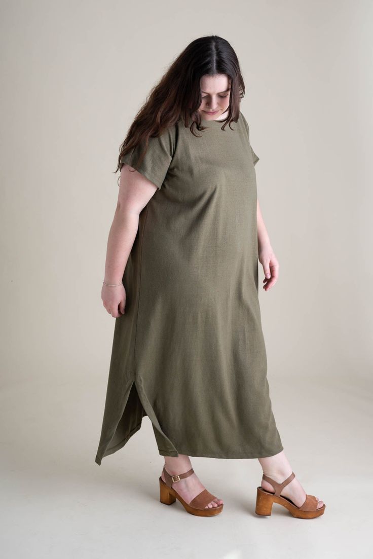 Maxi-length with dual side slits. Made with our hemp & organic cotton jersey.