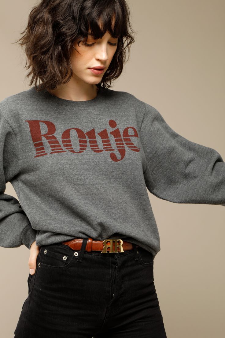 Rouje Paris, Paris Sweater, Growing Out Short Hair Styles, Cut Her Hair, Short Hair With Bangs, French Girl, Hair Today, Hairstyles Haircuts, Fall Looks