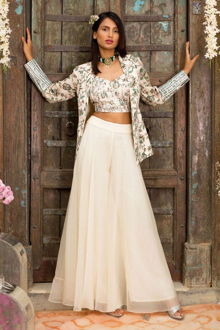 Jacket With Plazo Suit, Plazo Crop Top With Jacket, Plazo With Jacket, Indo Fusion Outfits Women, Fusion Wear Indian Western, Indian Western Fusion Fashion, Western Work Wear For Women, Indian Fusion Wear, Indowestern Outfits