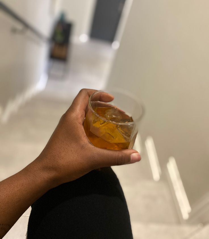 Aesthetic Hennessy picture Snap Food, Food Snapchat, Art Reference, Snapchat, Drinks, Quick Saves, Art