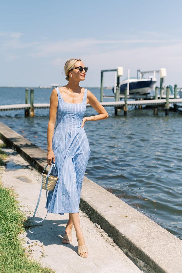 Daily Looks - Sarah Tucker Sarah Tucker, Entertaining Menu, Travel Beauty, Weekend Outfit, Travel Instagram, Southern Style, Daily Look, Beauty Gift, Travel Style