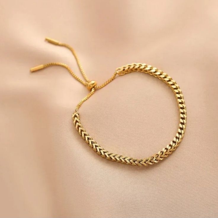 New Womens Gold Bracelet Adjustable Adjustable Gold Bracelet For Women, Adjustable Gold Trendy Charm Bracelet, Adjustable Gold Charm Bracelet Trendy Style, Trendy Adjustable Gold Charm Bracelet, Gold Adjustable Charm Bracelet, Trendy Gold Bracelets With Box Chain, Trendy Gold Resizable Chain Bracelet, Trendy Resizable Gold Chain Bracelet, Minimalist Adjustable Metal Charm Bracelet