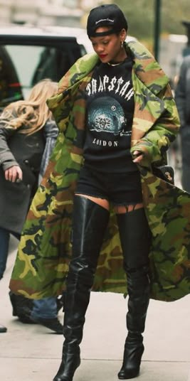 Thigh High Boots Street Style, Camo And Leopard Outfits, Thigh High Black Boots Outfit, Knee High Boots Outfit Baddie, Styling Thigh High Boots, Thigh High Boots Outfit Baddie, Over Knee Boots Outfit, Boots For Women Outfits, Dancehall Outfits