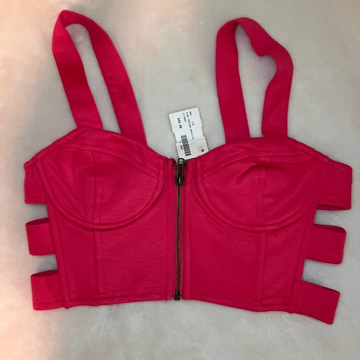 Lush Cage Style Crop Bustier Zip Up Hot Pink Color With Thick Straps Perfect For Pairing With Skater Skirts, 2013 Era Size Small Spring Strappy Bandage Crop Top, Blusas Crop Top, Hot Pink Tops, Skater Skirts, Hot Pink Color, Bustier Top, Super Ideas, Pink Tops, Cute Tops