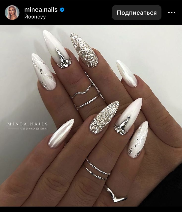 Manicure Ideas Glitter, Silver And White Chrome Nails, White Glitter Rhinestone Nails, White Vegas Nails, White Chrome And Glitter Nails, White Silver Glitter Nails, White Chrome Nails With Rhinestones, White Rhinestone Acrylic Nails, Silver And White Nail Designs