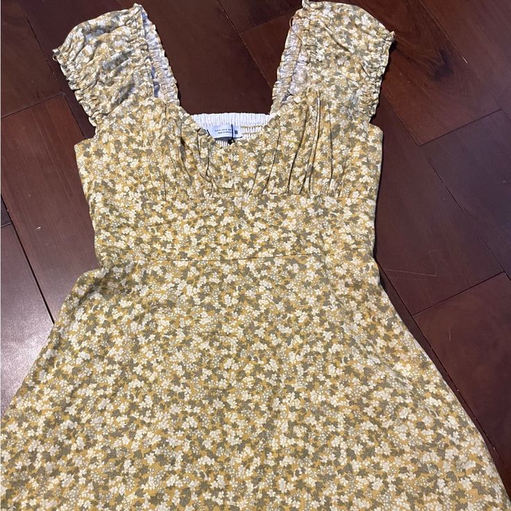 Zara Dress Brand New With Tags Never Worn Size S Chic Yellow Mini Dress With Square Neck, Yellow Mini Dress With Ruffles And Square Neck, Yellow Midi Floral Dress For Vacation, Yellow Floral Midi Dress For Vacation, Yellow Casual Sundress With Ruffles, Casual Yellow Sundress With Ruffles, Mustard Sundress Mini Dress, Yellow Ditsy Floral Print Mini Dress, Casual Yellow Ruffled Sundress