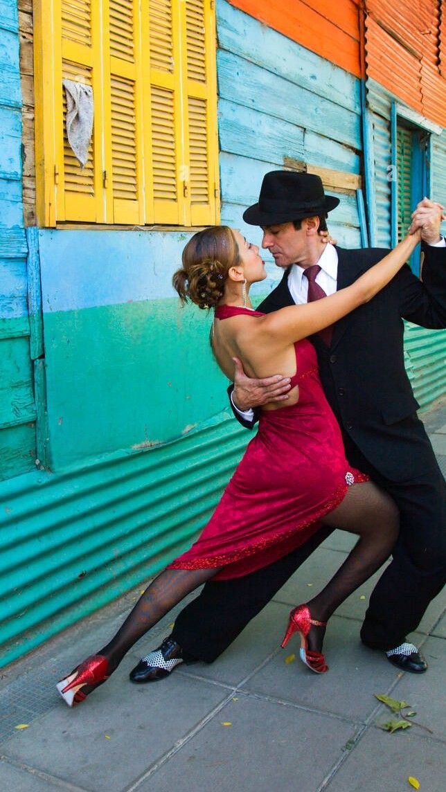 Traditional dress of Argentina Tango Aesthetic, Tango Dance Photography, Tango Photography, Dancing Pose, Tango Dancers, Dance Playlist, Tango Dance, Female Dancers, Poses Dance