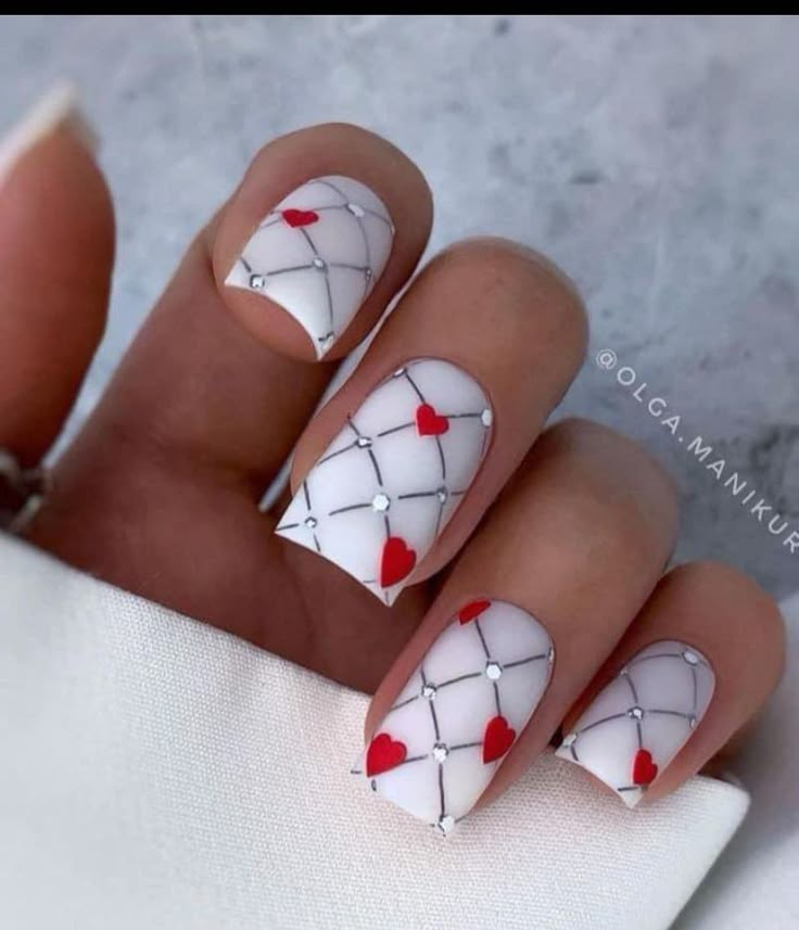 Beautiful Forearm Tattoos For Women, Plaid Valentine Nails, Valentine's Nail Art, Anti Love Nails, Unique Nail Designs Creative Beautiful, New Trendy Nails, Nail Designs February, Nail Ideas Valentines, Nails February