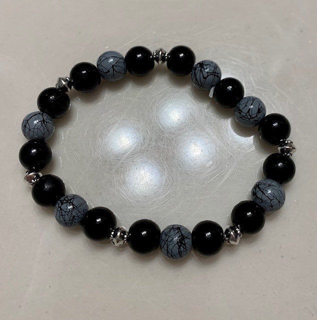 Marble Bracelet, Black Beaded Bracelet, Pretty Jewelry Necklaces, Black Beaded Bracelets, Gift Inspo, Bracelets Design, Diy Bracelets Patterns, Diy Bracelet Designs, Beads Bracelet Design