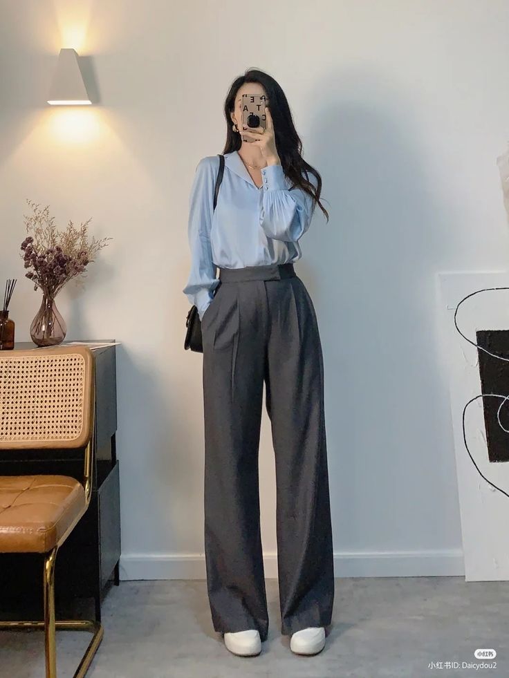 Semi Formal Casual Outfits For Women, Blue Shirt Formal Women, Grey Pants Formal Outfit, Business Casual Outfits Grey Pants, Korean Style Pants Outfit, Business Casual Korean Outfits, Formal Outfits For Women Student, Grey Business Pants Outfit, Business Casual Outfits Asian