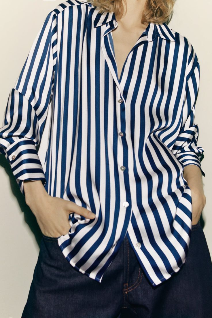 FLOWY SATIN EFFECT SHIRT - Blue / White | ZARA United States Blouse 2023, Outfits With Striped Shirts, Casual Work Dress, Satin Texture, Woman Blouse, Top Korean, Party Jackets, Blue Striped Shirt, Casual Outerwear