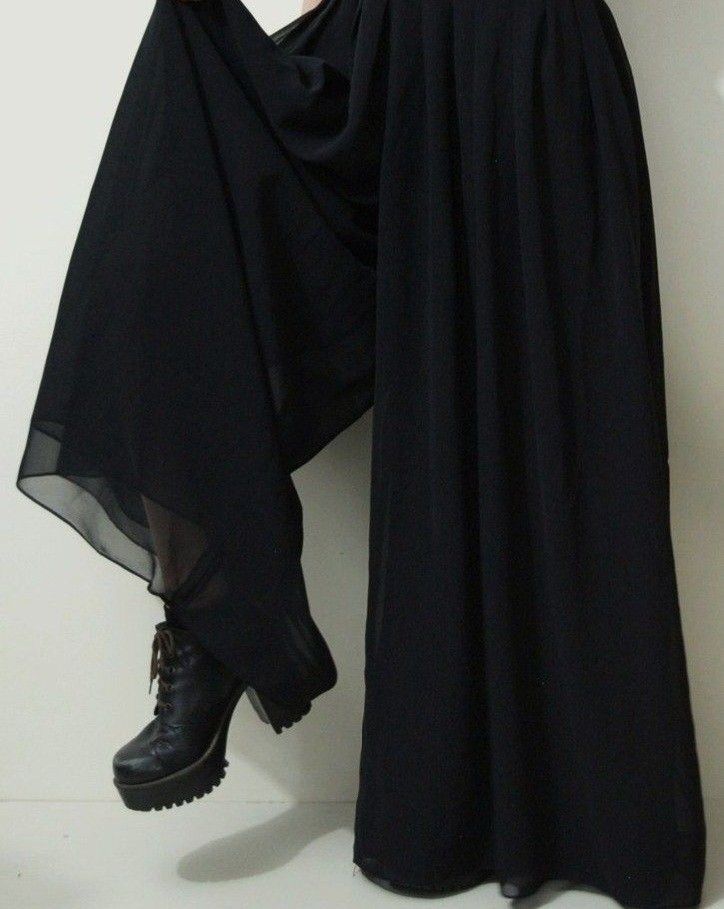 Dark Cottagecore Fashion, Flowy Outfits, March Outfits, Alt Clothes, Easy Trendy Outfits, Maxi Dress Evening, Goth Outfits, Wedding Guest Outfit, Look Cool