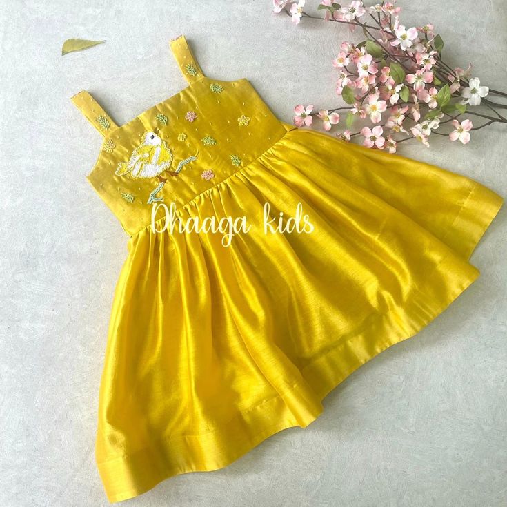 Mom Daughter Outfits, Kids Dress Collection, Kids Blouse Designs, Girls Special Occasion Dresses, Kids Frocks Design, Kids Dress Wear, Kids Dress Patterns