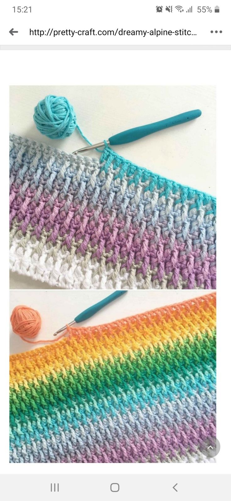 two crochet stitches are next to each other