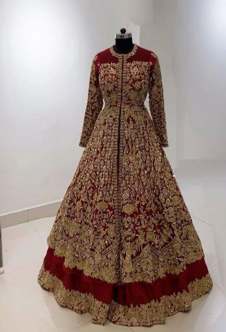 WEDDING DRESSES https://www.youtube.com/channel/UCaiVLPY9olWTbCChkGcARlw Red Bridal Dress, Latest Bridal Lehenga, Asian Bridal Dresses, Latest Bridal Dresses, Bridal Dresses Pakistan, Pakistani Fancy Dresses, Fancy Dresses Long, Bridal Dress Fashion, Pakistani Bridal Dresses