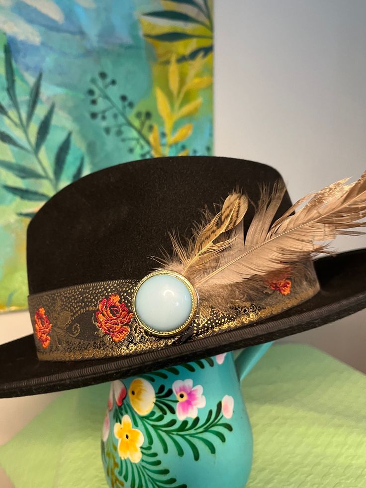 I love hats! This brooch adds so much style and that little bit of turquoises is giving all the boho vibes you need. Two feathers which are both upcycled so unfortunately I do not know their bird types. Two Feathers, Much Style, Feather Brooch, Bird Types, Hat Brooch, Love Hat, Cowgirl Style, Boho Vibe, Brooch Pin