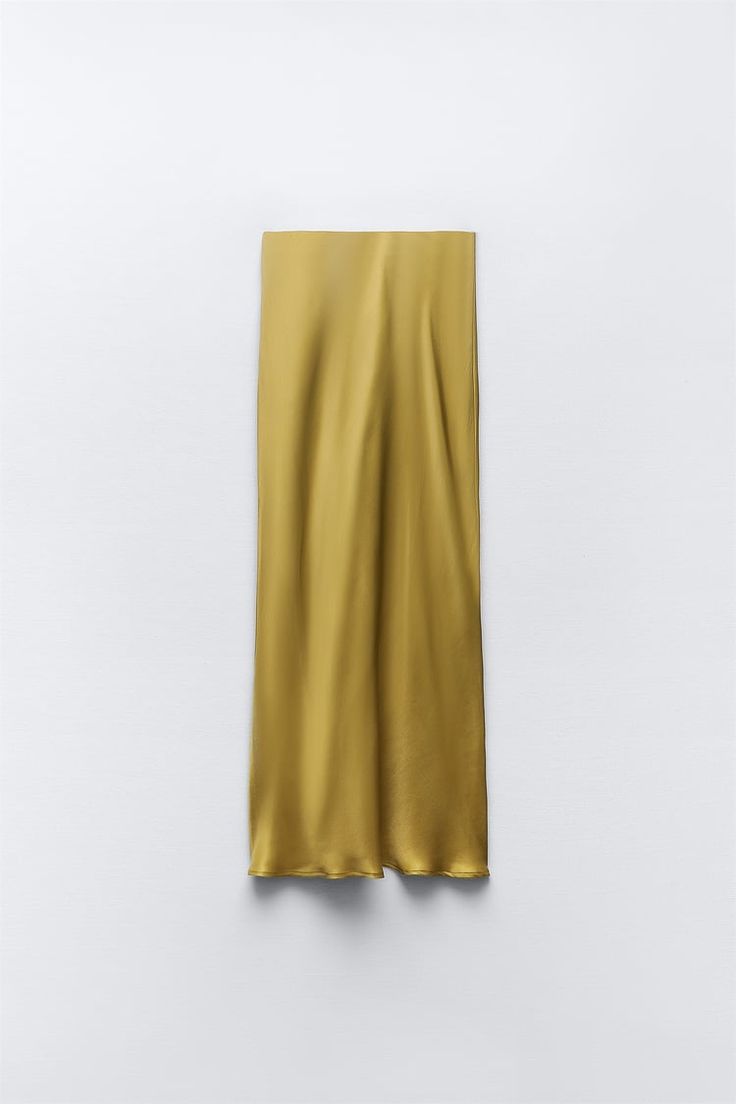 SATIN EFFECT MIDI SKIRT - Olive green | ZARA United States Long Satin Skirt, Rok Midi, Zara Outfit, Satin Skirt, Zara United States, Asymmetrical Dress, Satin Dresses, Long Skirt, Open Back