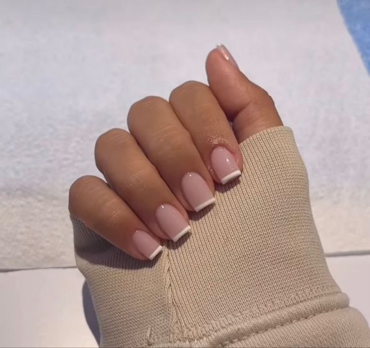 Plain Acrylic Nails, Gel Toe Nails, Plain Nails, Simple Gel Nails, Work Nails, French Tip Acrylic Nails, Classy Acrylic Nails, Short Square Acrylic Nails, Acrylic Nails Coffin Short