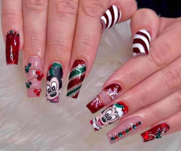 Mickey Mouse Nail Design, Mickey Mouse Nail Art, Disneyland Nails, Disney Christmas Nails, Mouse Nails, Disney Nail Designs, Mickey Mouse Nails, Minnie Mouse Nails, Birthday Nail Designs