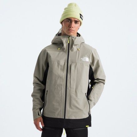 With its waterproof construction  underarm vents for temperature regulation and an integrated powder skirt  the men's The North Face Ceptor jacket is made for stormy days on the slopes. Surf Gear, Womens Wetsuit, Winter Storm, Vests Mens, Snow Sports, Casual Vest, Snowboard Jacket, Snow Jacket, Down Parka