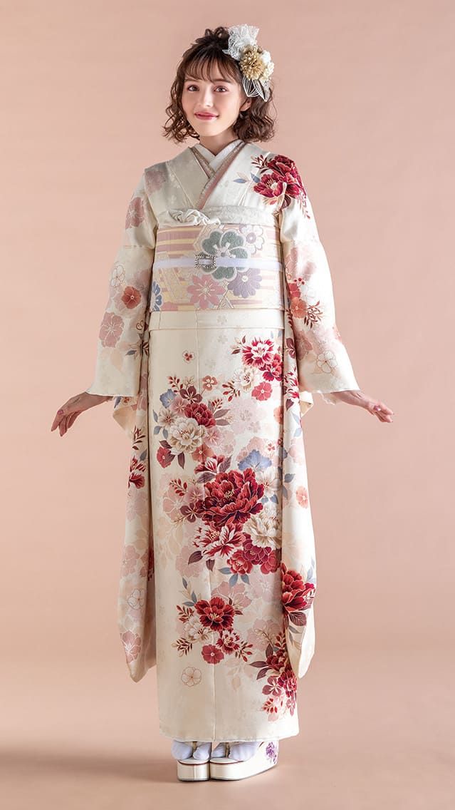 Kimono Aesthetic, Yukata Pattern, Traditional Asian Clothing, Kimono Geisha, Japanese Traditional Clothes, Furisode Kimono, Traditional Japanese Kimono, Fancy Fits, Anime Kimono