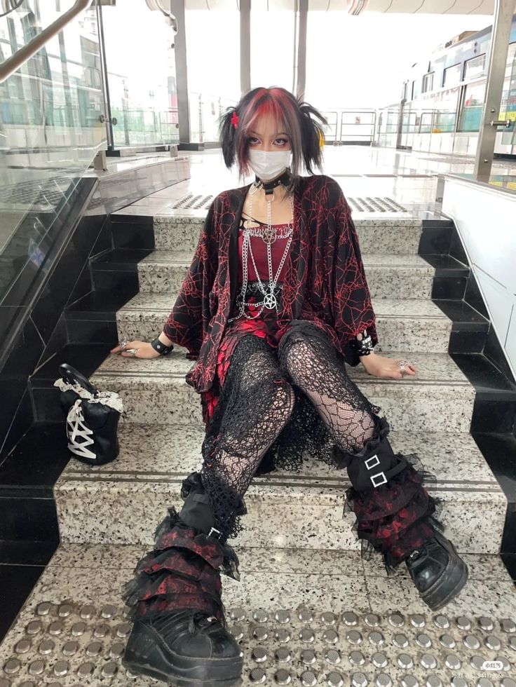 Alternive Outfits, J Punk Fashion, Vkei Outfits Ideas, Red Goth Clothes, Red Alternative Outfits, Dark Harajuku Fashion, Alternative Goth Outfits, Vkei Outfits Casual, Vkei Fashion Aesthetic