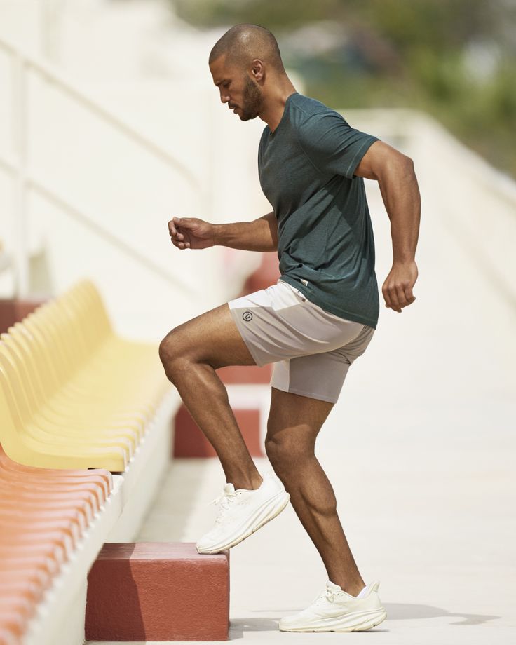 The Strato Tech Tee is the softest piece of workout apparel on the planet, doubling as your go-to t-shirt. With next-level comfort, our softest performance knit is quick drying and moisture wicking. | Vuori Strato Tech T-Shirt / Tee | Aspen Heather | Medium Vuori makes premium performance apparel inspired by the active Coastal California lifestyle; an integration of fitness, surf, sport, and art. Breaking down the boundaries of traditional activewear, we are a new perspective on performance appa Sporty Athletic Fit T-shirt For Light Exercise, Sporty Gray T-shirt For Running, Breathable Athletic Fit T-shirt For Light Exercise, Gray Athleisure T-shirt For Running, Breathable Sporty T-shirt For Light Exercise, Sporty T-shirt For Light Exercise, Sporty Moisture-wicking T-shirt For Light Exercise, Gray Short Sleeve Athletic Activewear, Sportswear T-shirt For Light Exercise