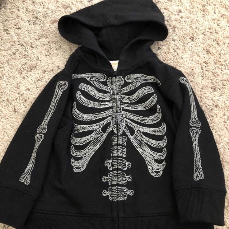 Fete Emo, Skeleton Sweater, 2000s Fashion Outfits, Swaggy Outfits, Mode Inspo, Alternative Outfits, Fashion Streetwear, Edgy Outfits, 2000s Fashion