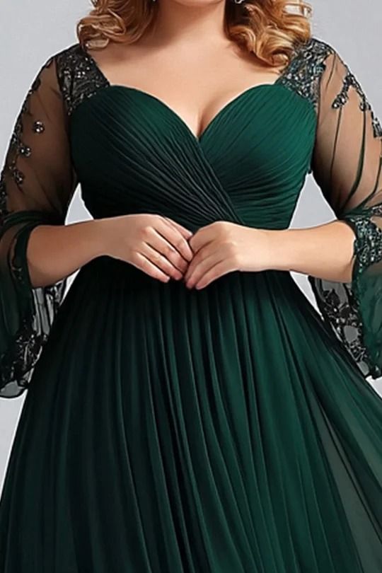 Flycurvy | Plus Size Dresses for Formal Occasions Brides Mother Dress, Plus Size Dresses For Party, Dresses Semi Formal, Dresses Mother Of The Groom, Unusual Outfits, Dresses For Formal, Purple Homecoming, Purple Homecoming Dress, Mother Of The Groom Dresses