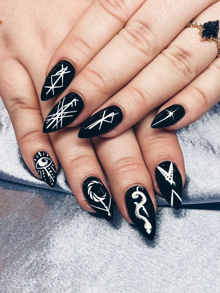 Nordic Nail Design, Nordic Nails Art, Ren Fest Nails, Rune Nail Designs, Runes Nail Art, Witch Nails Acrylic Short, Viking Rune Nail Art, Norse Nail Art, Nails With Runes