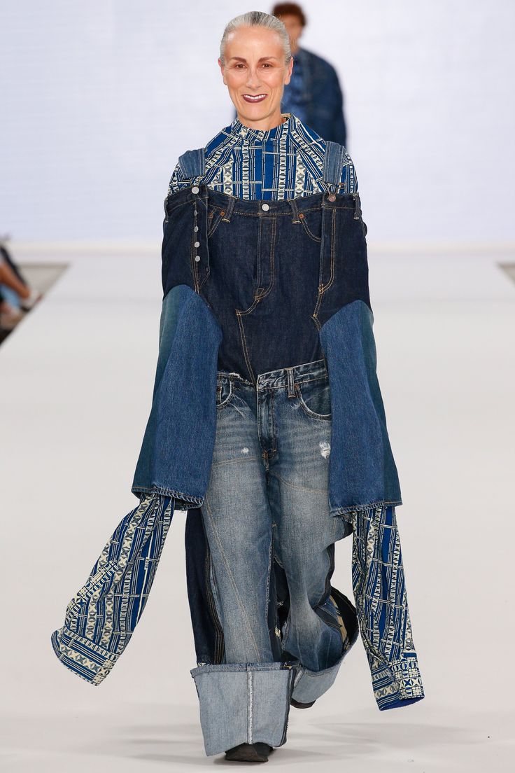 Kasubika Chola, Kingston University. Fashion's class of 2017 – in pictures Deconstruction Fashion, Reworked Denim, Bad Fashion, Anti Fashion, Graduation Style, Denim Inspiration, Recycled Fashion, Fashion Project, Upcycled Fashion