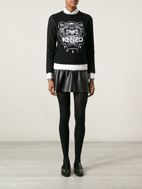 Kenzo 'tiger' Sweater - Smets - Farfetch.com Jumper Street Style, Kenzo Jumper, Dressing Chic, Tiger Sweater, Kenzo Sweater, Style Désinvolte Chic, Kenzo Tiger, Casual Chic Outfit, Mode Inspo