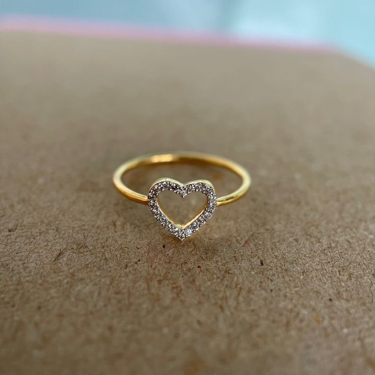 Diamond Rings Heart, Heart Shape Diamond Ring, Gold And Diamond Rings, Rings Korean, Heart Shaped Diamond Ring, Heart Wedding Rings, Gold Finger Rings, Heart Rings, Pretty Jewelry Necklaces