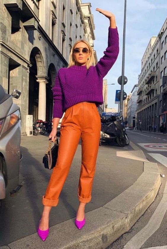 Pink Vintage Aesthetic Outfit, Hot Pink Bodysuit Outfit Summer, Vibrant Elegant Outfits, Neon Green Trousers Outfit, Chic Womens Style Inspiration, Large Purse Outfit, February Fashion Outfits, Bright Blue Outfits For Women, Bright Feminine Aesthetic