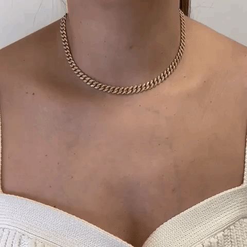 The Diamond Cuban Link Chain Necklace is a bold and luxurious piece of jewelry that features a classic Cuban link chain design with 1.50 carats of diamonds. The diamonds are set in a pave setting, which involves small diamonds being set closely together to create a continuous, sparkling surface. The chain itself is 6mm in width, which is a substantial size that will make a statement when worn. The necklace is made from 14K gold, which is a durable and popular choice for fine jewelry. The gold ca Diamond Cuban Link Chain, Cuban Link Necklace, Chain Diamond, 14k Yellow Gold Necklace, Cuban Link Chain Necklaces, Link Chain Necklace, White Gold Necklaces, Chain Design, Pave Setting