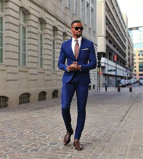 Macho Moda - Blog de Moda Masculina: POR QUE SE VESTIR BEM? Os REAIS MOTIVOS que levam o Homem a Querer se Vestir Melhor Mens Fall Street Style, Terno Slim Fit, Slim Fit Suit Men, Black Men Fashion Casual, Wedding Suits Groom, Mens Style Guide, Fashion Suits For Men, Men Formal, Mens Fashion Casual Outfits