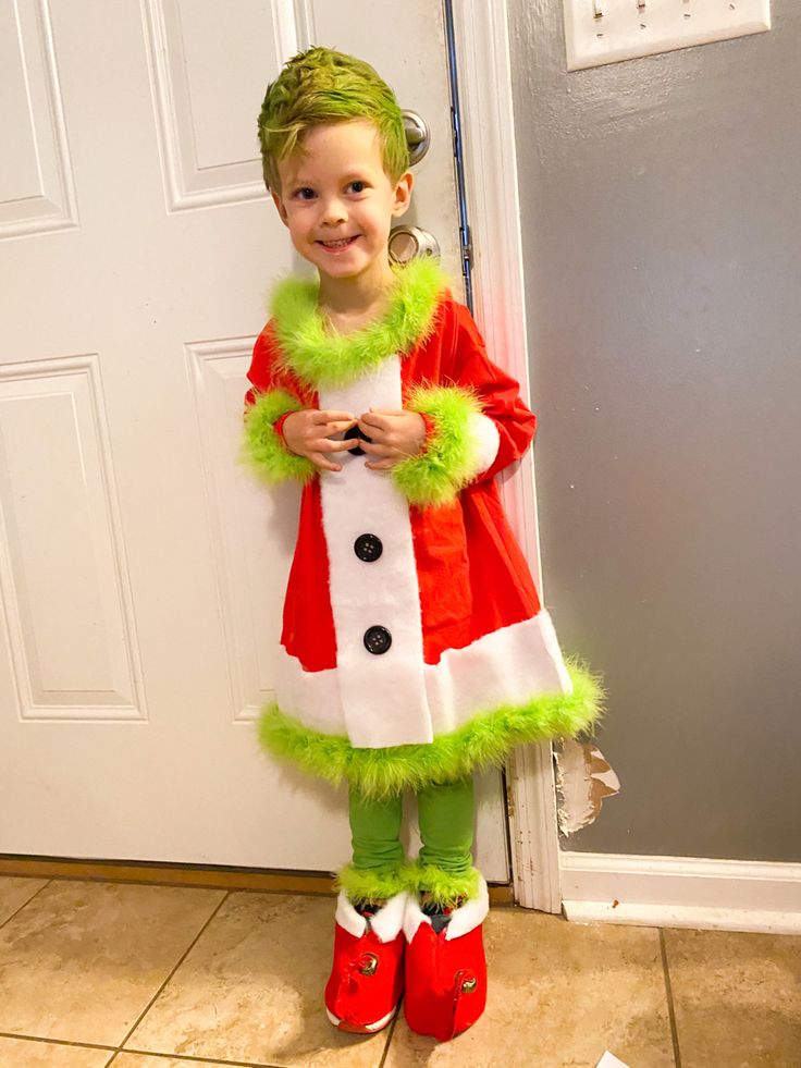 Grinch Day At School Costume, Grinch Day At School, Grinch Day, Grinch Costume, Salt Lake City Airport, Dress Up Ideas, Grinch Costumes, Theater Costumes, School Costume