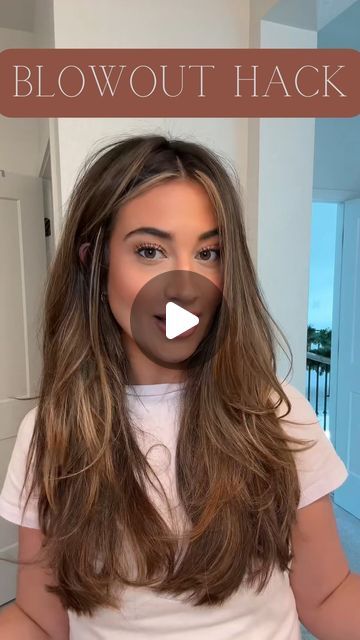 Long Hair Blowout No Layers, Front Blowout Hair, Best Haircut For Blowout, Blowout Medium Length Hair Tutorial, Blow Dry Blowout, Home Blowout Diy, Everyday Blowout Hair, Medium Hair Blowout Tutorial, Effortless Blowout Hair