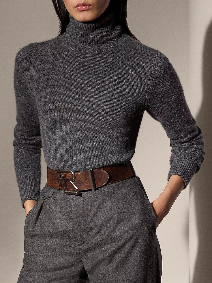 Alicia Keys Hairstyles, Ralph Lauren Looks, Style Turtleneck, Ralph Lauren Fall, Ralph Lauren Top, Cashmere Turtleneck, Turtleneck Top, Ralph Lauren Collection, Plaid Fashion