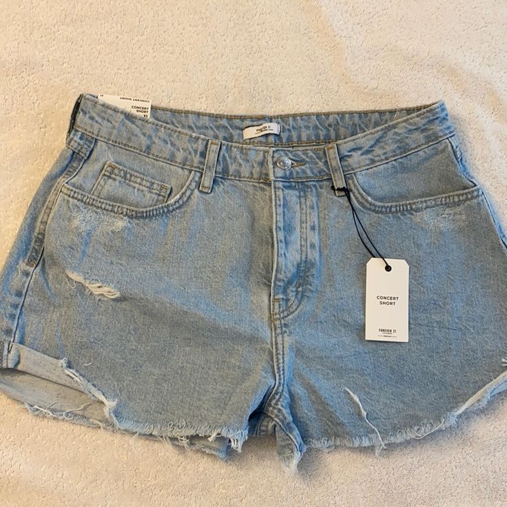 Cute Short Nice Material Forever 21 High-waisted Blue Jean Shorts, Forever 21 Relaxed Fit Summer Bottoms, Forever 21 Blue Cutoff Shorts, Forever 21 Blue Jean Shorts, Forever 21 Light Wash Short Bottoms, Forever 21 Light Wash Summer Bottoms, Forever 21 Light Wash Summer Shorts, Forever 21 Light Wash Shorts, Trendy Forever 21 Shorts For Spring