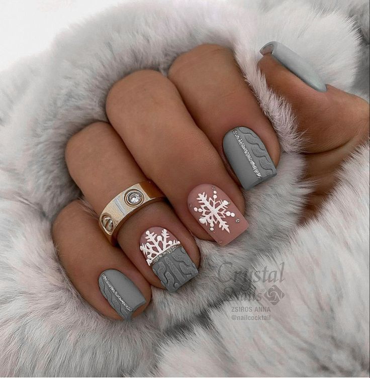 New Years Nail Designs, Plaid Nails, Sweater Nails, White Nail, Winter Nail, Festival Nails, New Year's Nails, Xmas Nails, Christmas Nail Designs