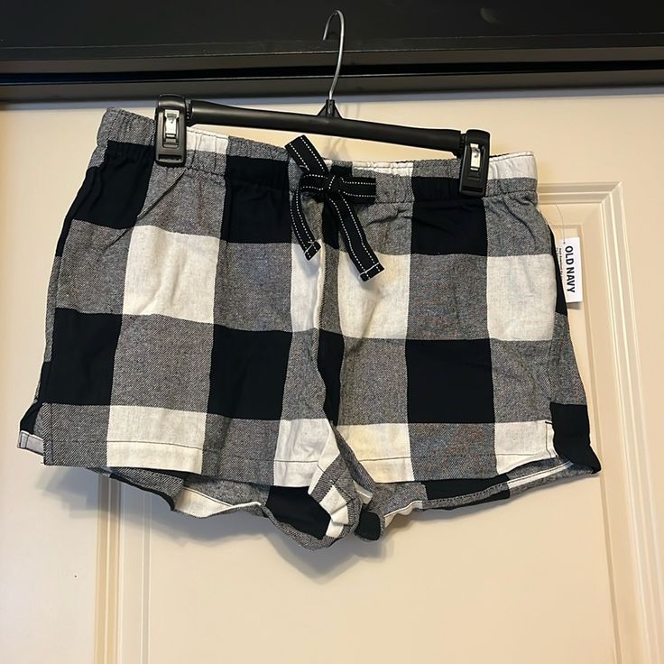 Old Navy Plaid Sleep Shorts Never Worn - New With Tags Size Medium Black Cotton Pajama Shorts With Elastic Waistband, Black Sleep Bottoms Short Length, Black Short Sleep Bottoms, Casual Black Bottoms For Daywear, Casual Black Daywear Bottoms, Gray Casual Sleep Bottoms, Casual Gray Sleep Bottoms, Black Short Pants For Loungewear, Casual Black Short Sleepwear