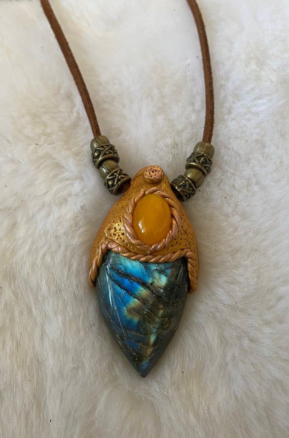 One of a kind. Made with love 💕 Mystical Teardrop Necklace For Gift, Teardrop Labradorite Jewelry Gift, Nature-inspired Teardrop Pendant Jewelry For Healing, Unique Teardrop Pendant Necklaces As Gift, Unique Teardrop Pendant Necklace As Gift, Artisan Jewelry Pendant For Meditation, Handmade Amber Teardrop Pendant Necklace, Artisan Pendant Jewelry For Meditation, Nature-inspired Labradorite Healing Jewelry