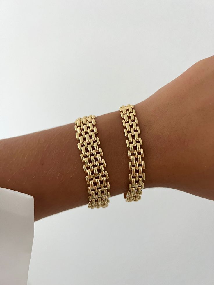 Woven gold bracelet  6.75" with a flat clasp in back 18k gold, water & tarnish resistant Accesories Jewelry, Gold Water, Woven Bracelet, Woven Bracelets, Gold Bracelet Chain, Jewelry Business, Bracelet Gold, Bracelet Stack, Jewelry Care