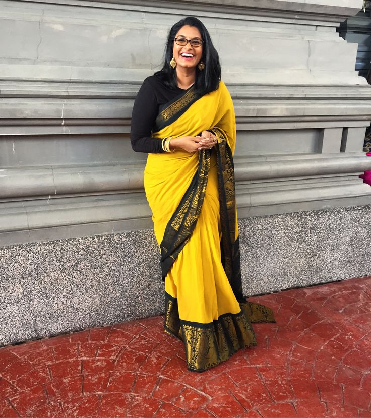 Yellow Saree With Black Blouse, Saree With Black Blouse, Mango Yellow, Full Sleeve Blouse, Kerala Saree, Beautiful Sarees, Border Saree, Simple Sarees, Indian Fashion Saree